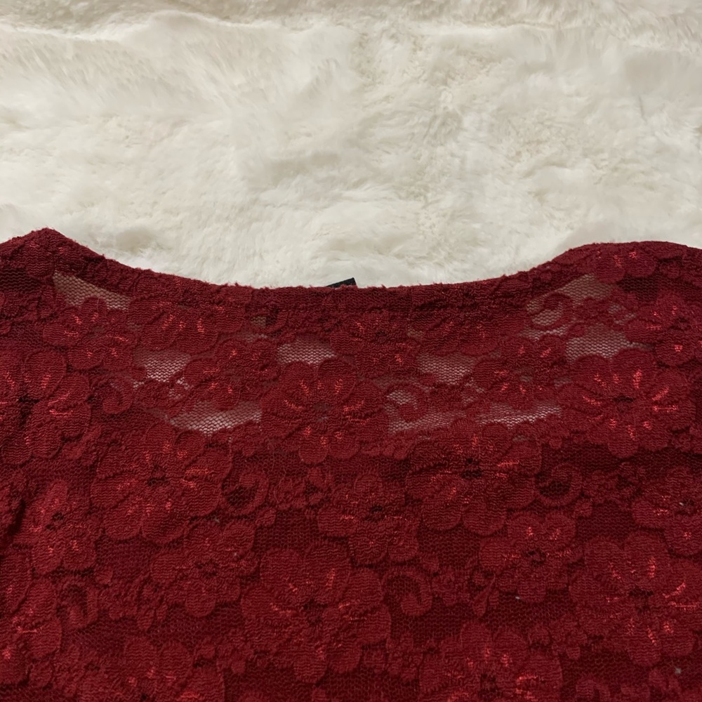 Lace Maroon Crop Top - Picture 3 of 3